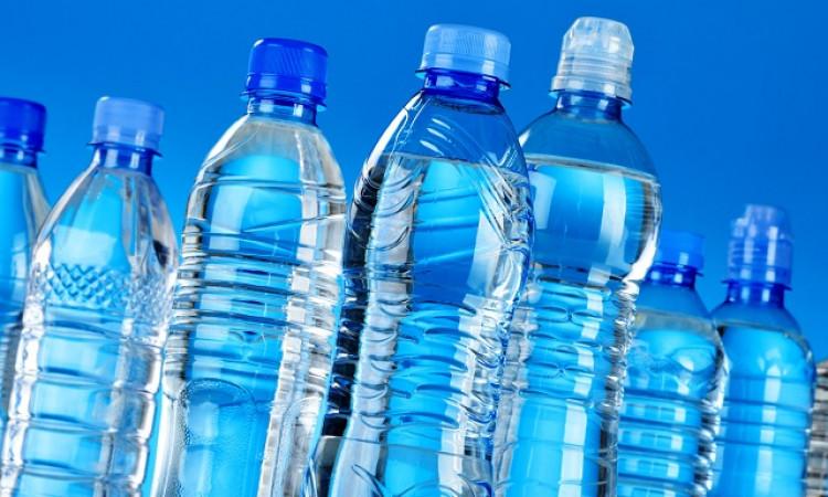 Dampak Buruk Mengisi Ulang Botol Air Minum Sekali Pakai